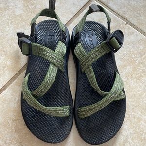 Juniors Chacos